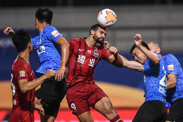 梅西入选FIFA最佳球员候选 记者：是对足球的侮辱